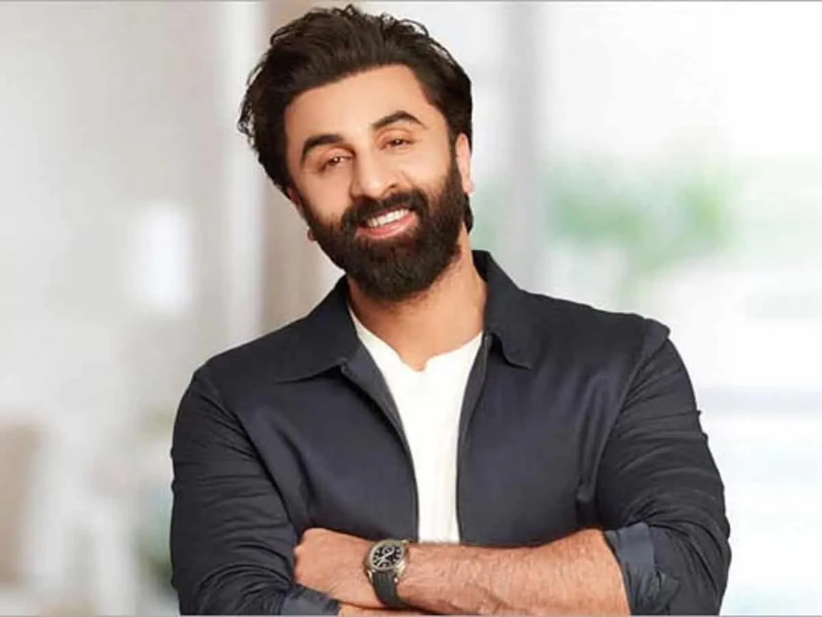 Ranbir Kapoor's shoes worth Rs 16 lakh grab attention, video viral