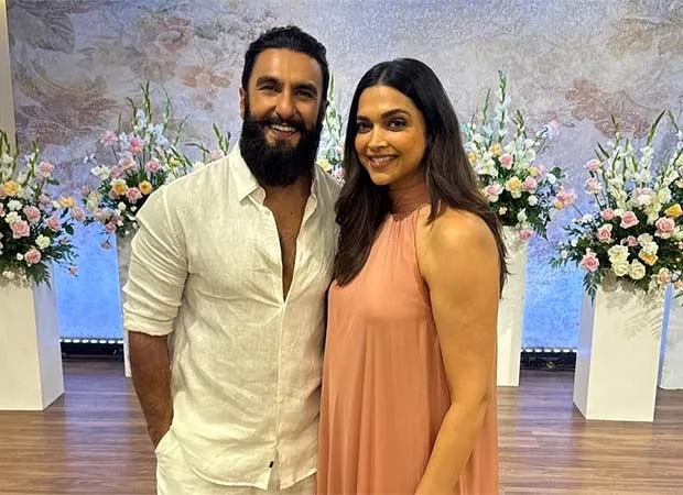 Ranveer Singh and Deepika Padukone introduce their daughter Dua to paparazzi; watch viral video : Bollywood News - Bollywood Hungama