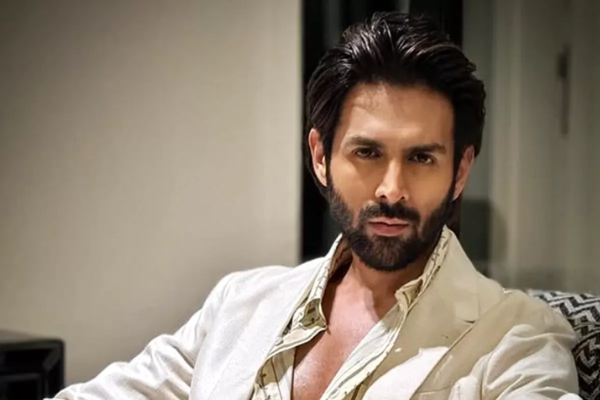Kartik Aaryan breaks silence on his relationship status - The Statesman