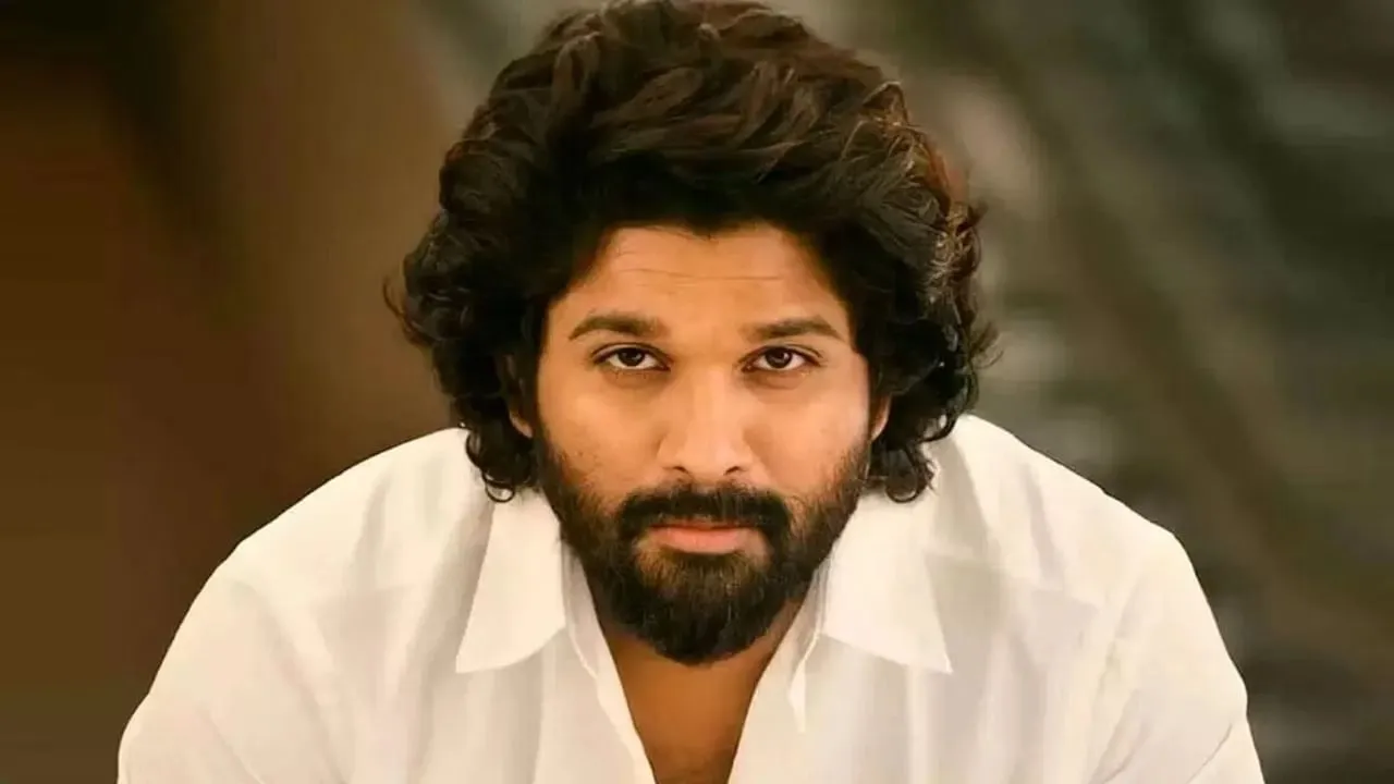 Allu Arjun released a video on Hyderabad incident, said- 'I will help in every way' | Pushpa 2 Actor Allu Arjun Emotional Video Tragic incident Hyderabad Help Family