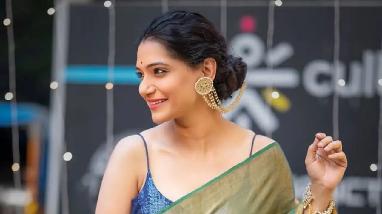 कौन हैं उर्मिला कोठारे, जिसकी कार से हुई मेट्रो कर्मचारी की मौत,12 साल बाद  किया था कमबैक? | Who is marathi actress urmila kothare injured in mumbai  car accident