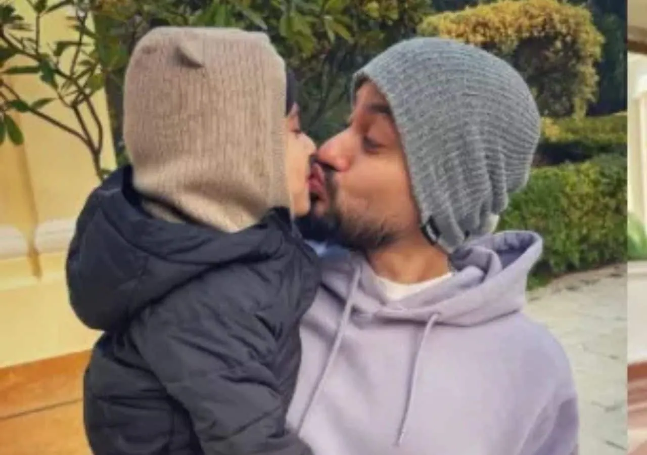 Kunal Khemu kissing daughter Inaaya