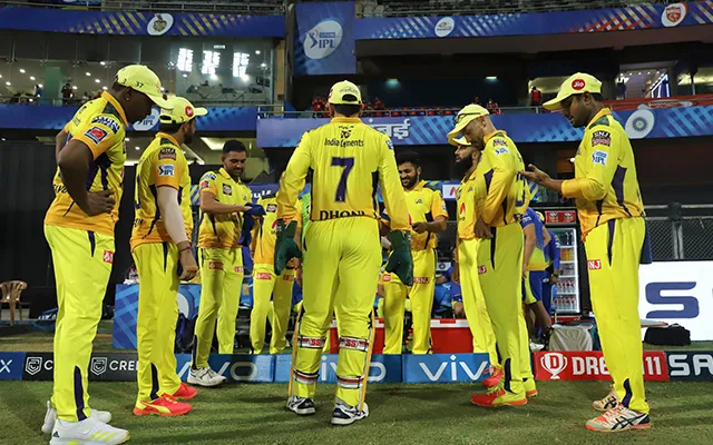 CSK players respect for Dhoni (Source - Twitter)