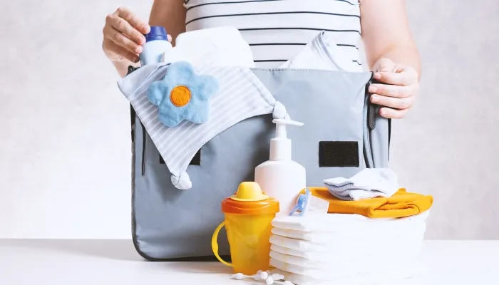 The Ultimate Diaper Bag Essentials Checklist for 2023 | WonderBaby.org