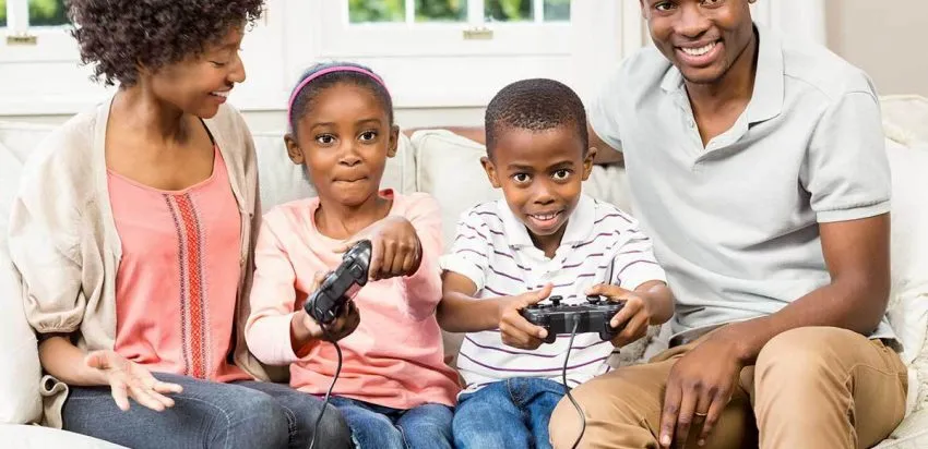 Online Gaming Safety Guide: Top 5 Threats + How to Help Your Kids Play Safe  on PS5 and Xbox Series X | S | Columbia Engineering Boot Camps
