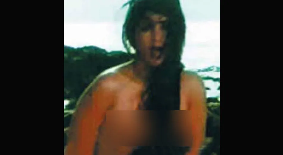 topless-15