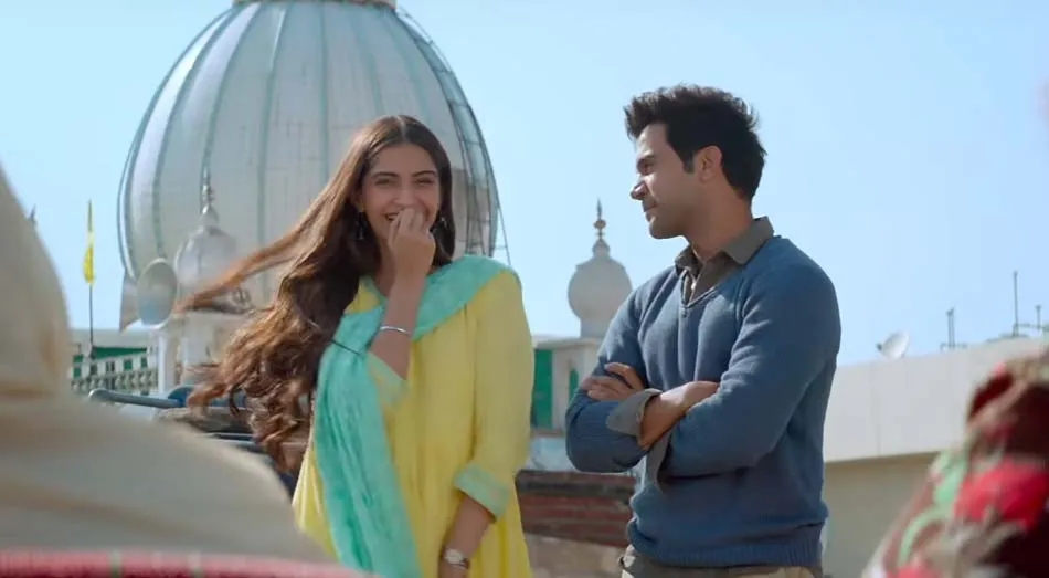 Ek Ladki Ko Dekha Toh Aisa Laga Still
