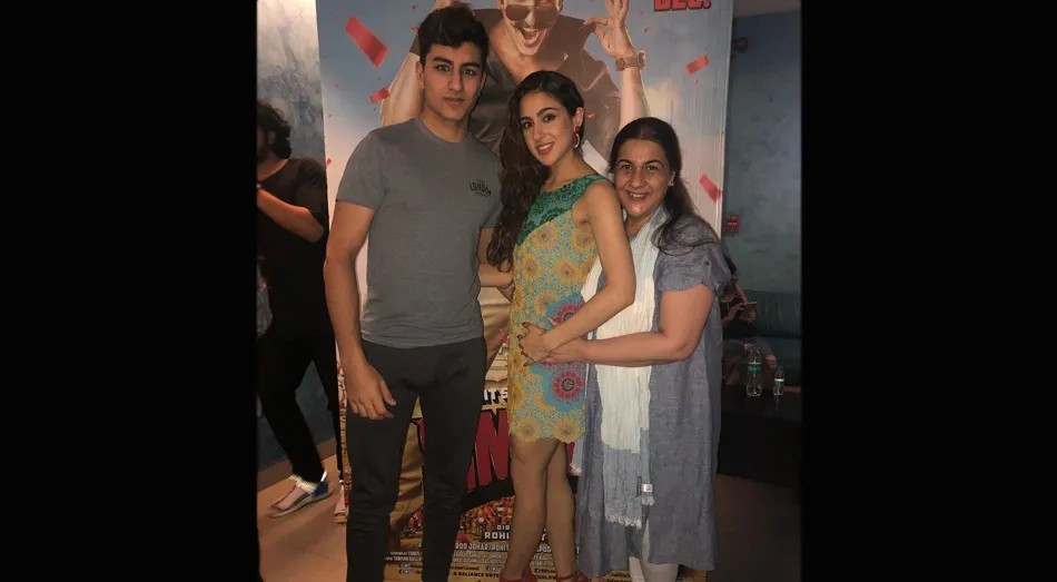 Sara Ali Khan With Ibrahim Khan And Amrita Singh