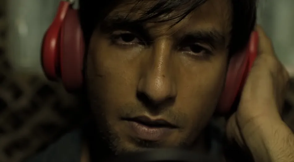 Ranveer Sing In A Gully Boy