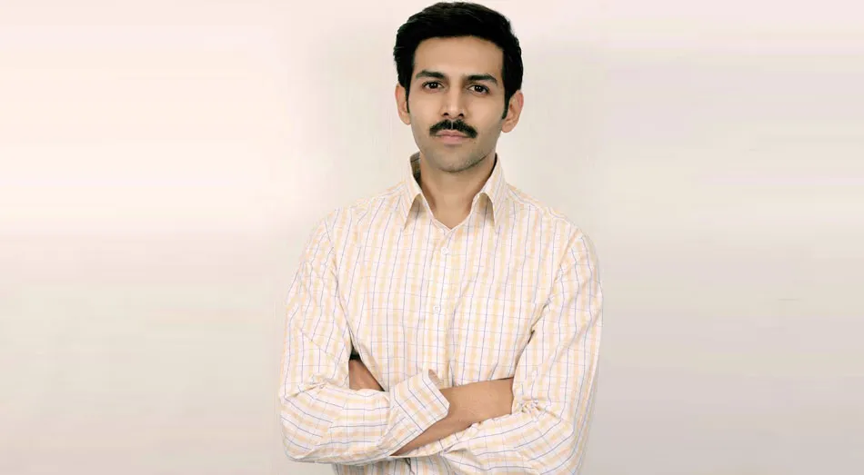 Kartik Aaryan Look From Pati Patni Aur Woh