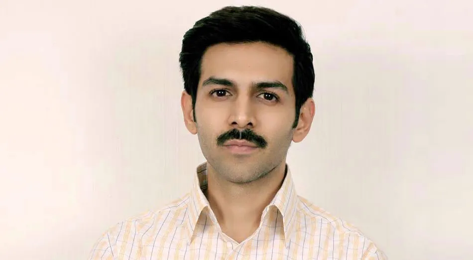 Kartik Aaryan Look From Pati Patni Aur Woh