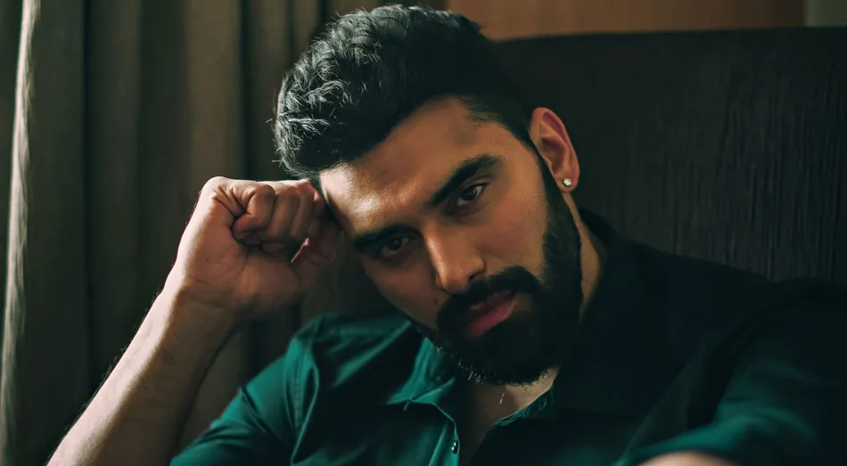 Nikitin Dheer 