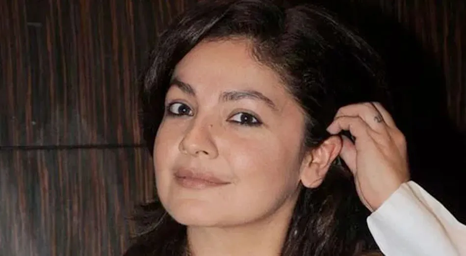 pooja bhatt