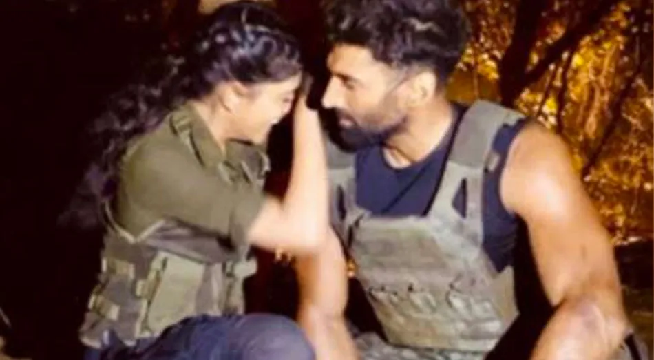 Aditya Roy Kapur And Sanjana Sanghi
