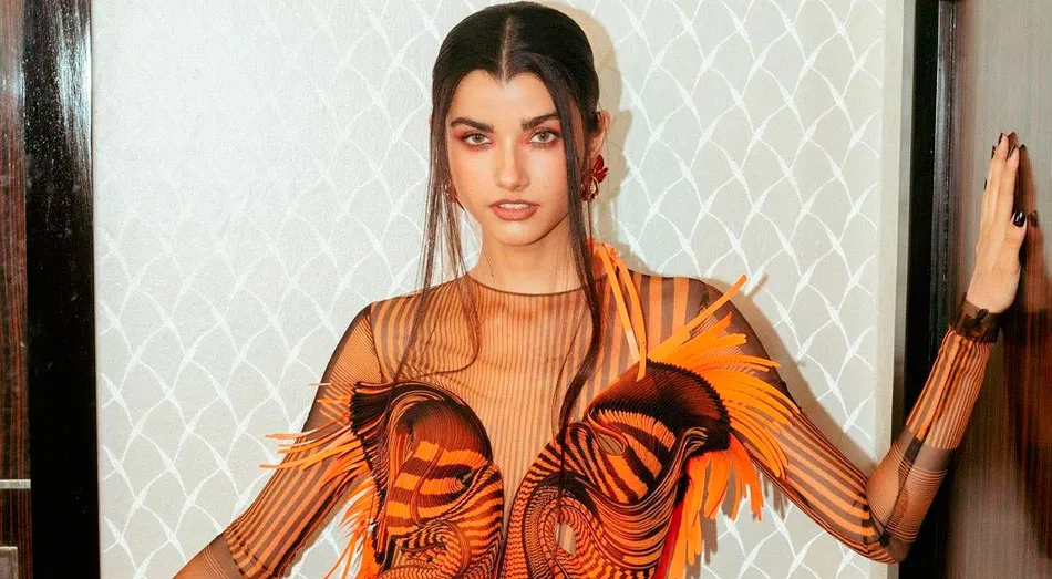 Ayesha kanga