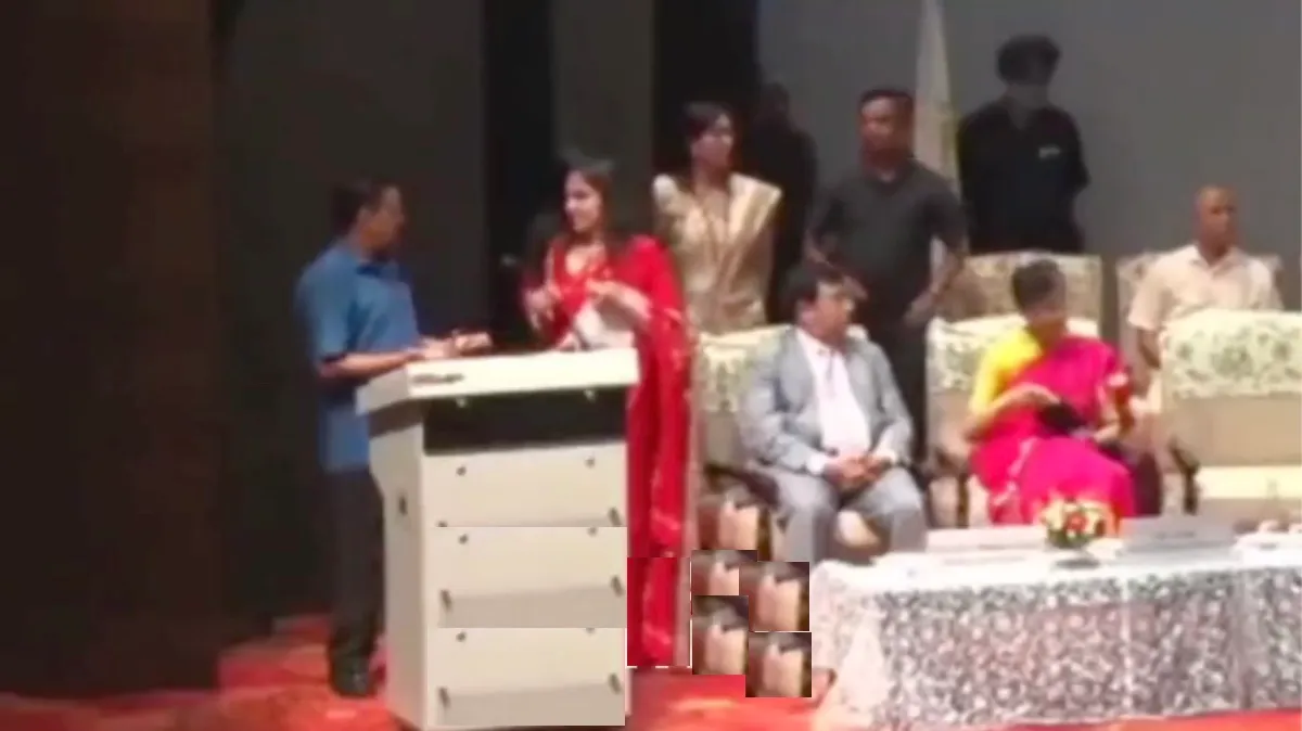 Arvind Kejriwal GGSIPU video