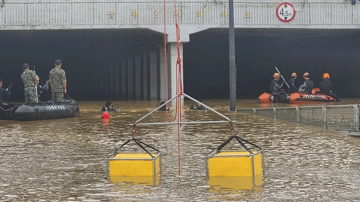 South Korea tunnel flooding