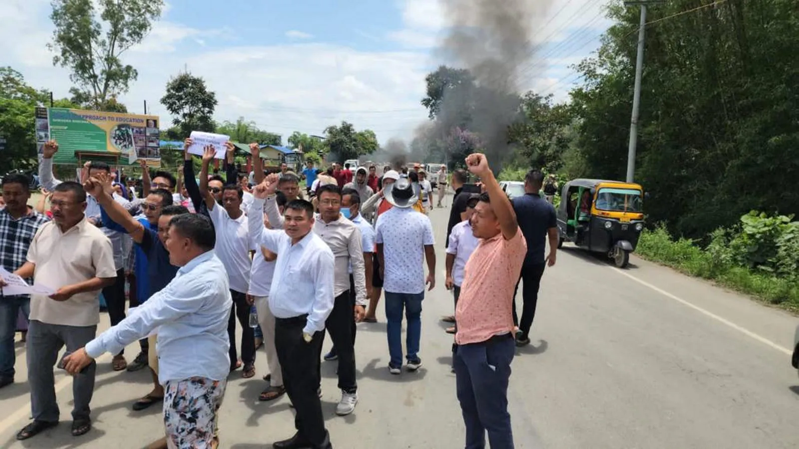 People protesting against Congress leader Rahul Gandhi in violence-hit Manipur. The Congress leader visited the state on Thursday, June 29