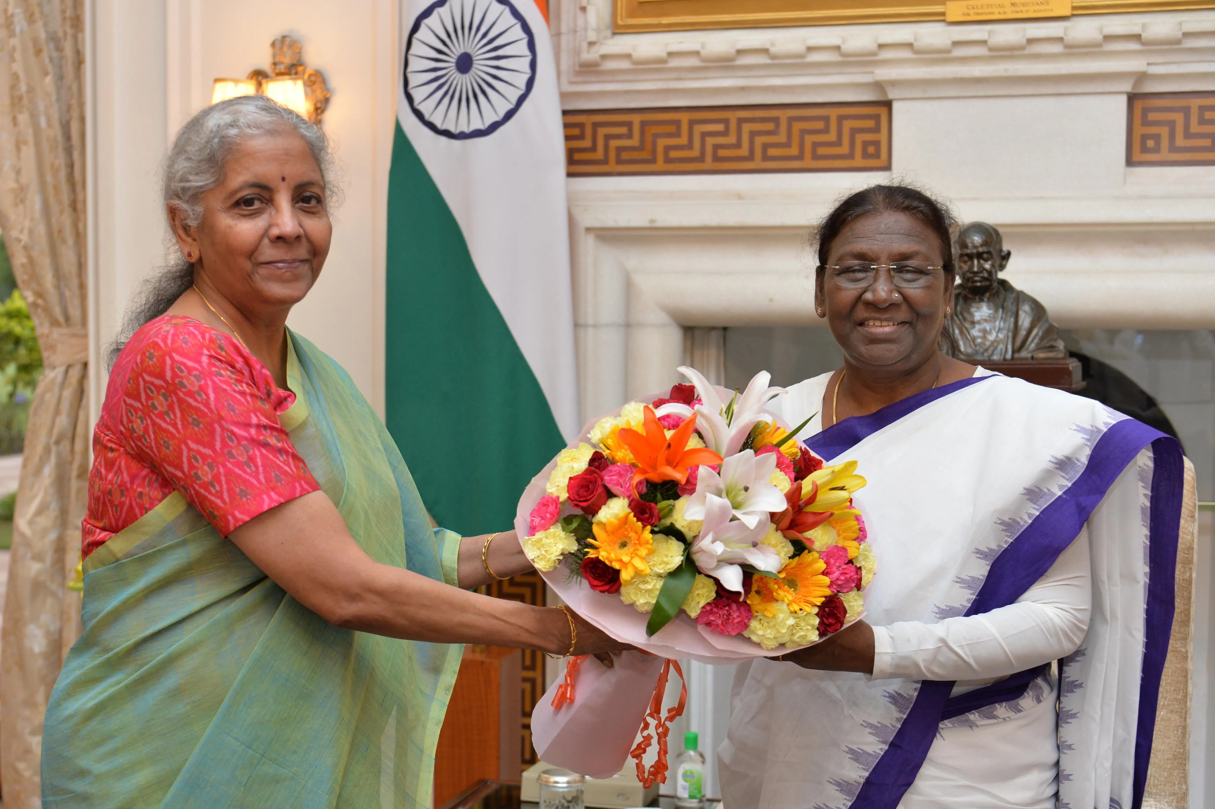 Nirmala Sitharaman President Murmu.jpg