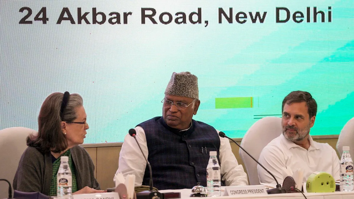Congress President Mallikarjun with party leaders Sonia Gandhi and Rahul Gandhi during the ‘Congress Working Committee Meeting’, at AICC headquarters, in New Delhi, Thursday, Dec. 21, 2023.