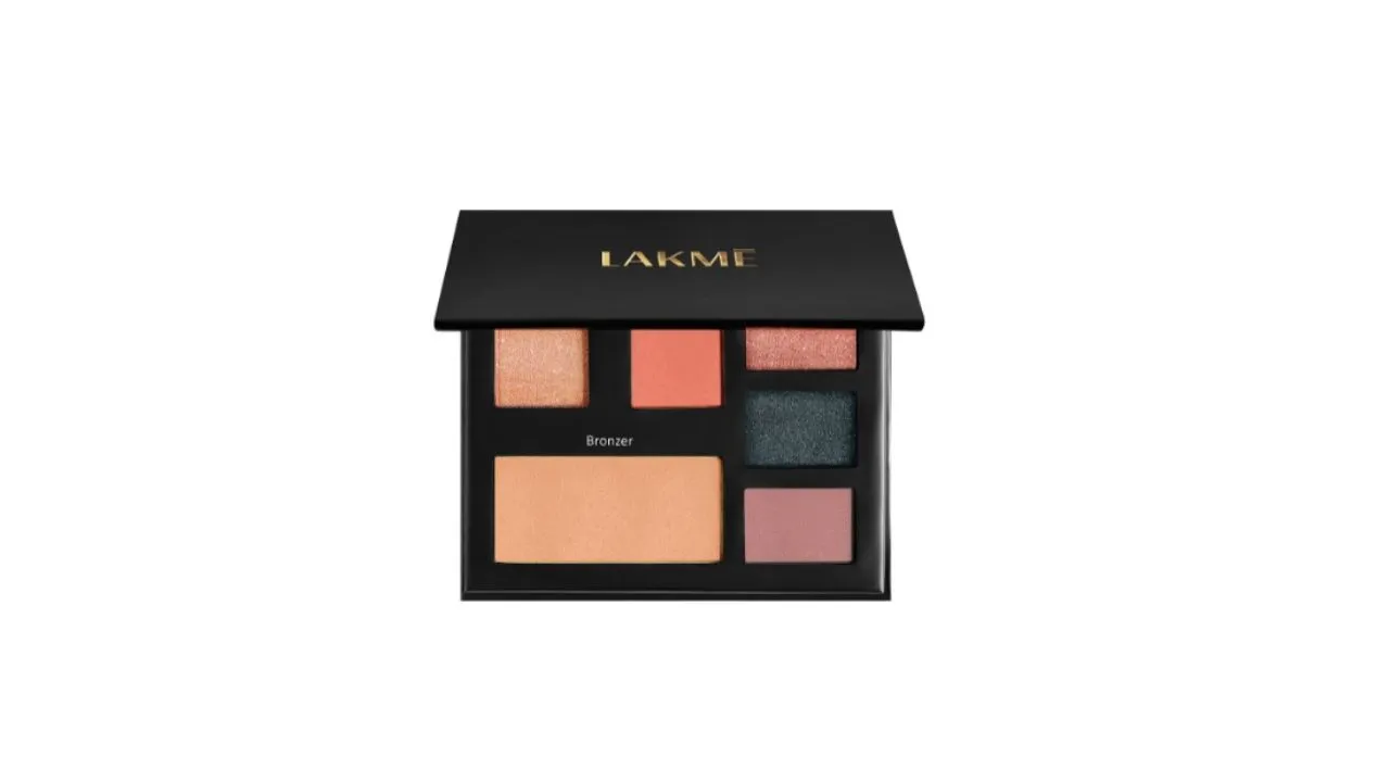 Lakme 4-In-1 Glitterati Face Palette