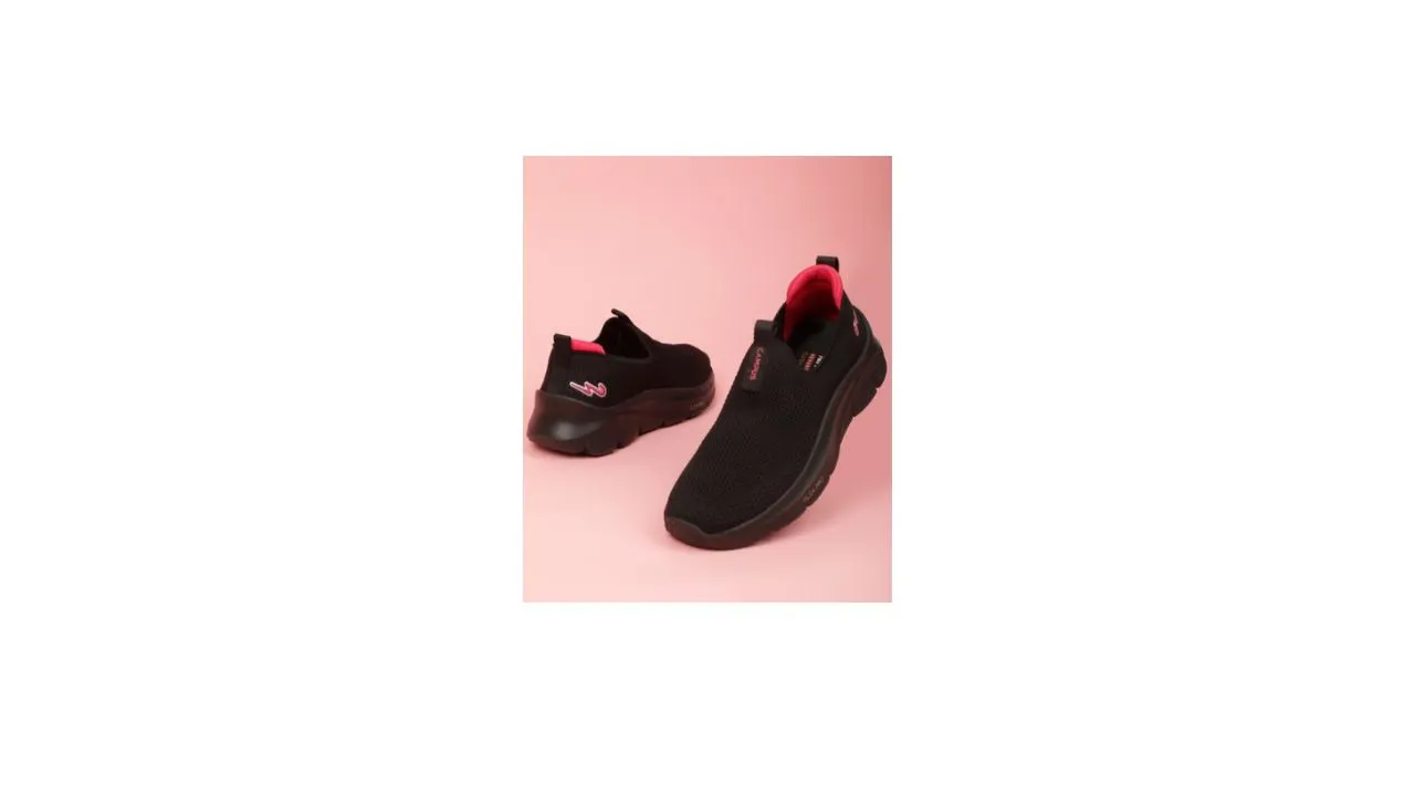 Campus KURSTIN Women Slip-On Walking Shoe