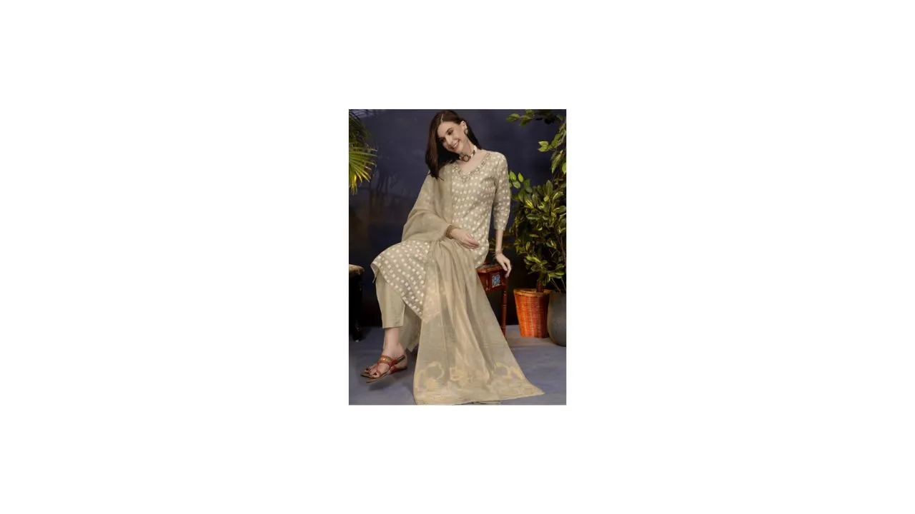 Anouk Women Kurta with Trousers & With Dupatta