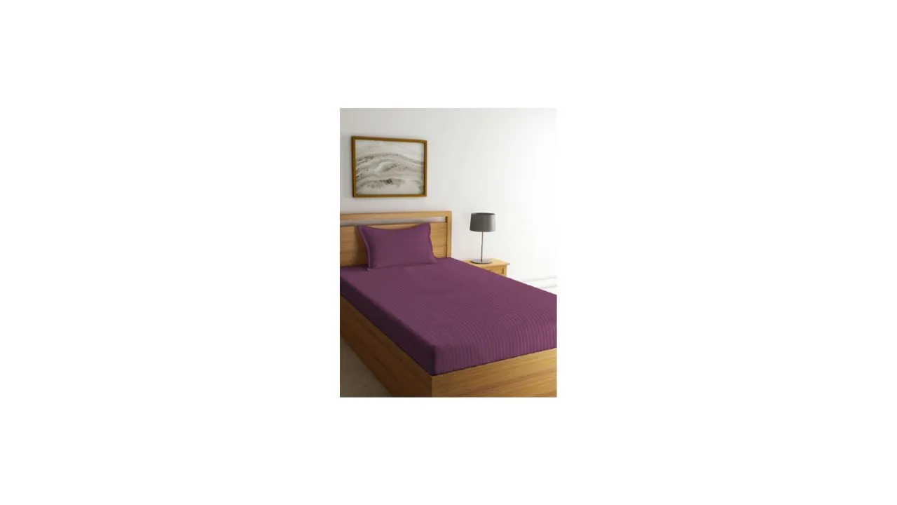 KLOTTHE Burgundy 300 TC Single Bedsheet