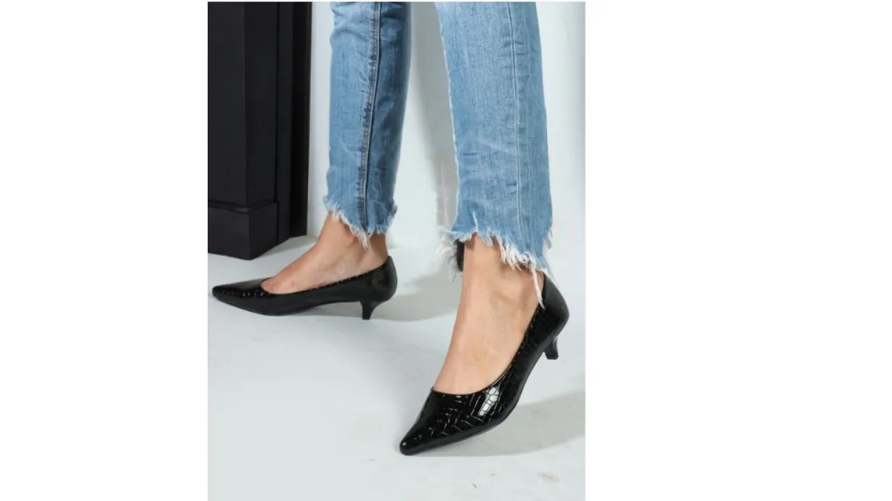Carlton London Textured Heeled Pumps