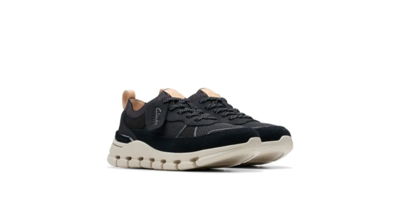 Clarks Women Textured Round Toe Leather Sneakers