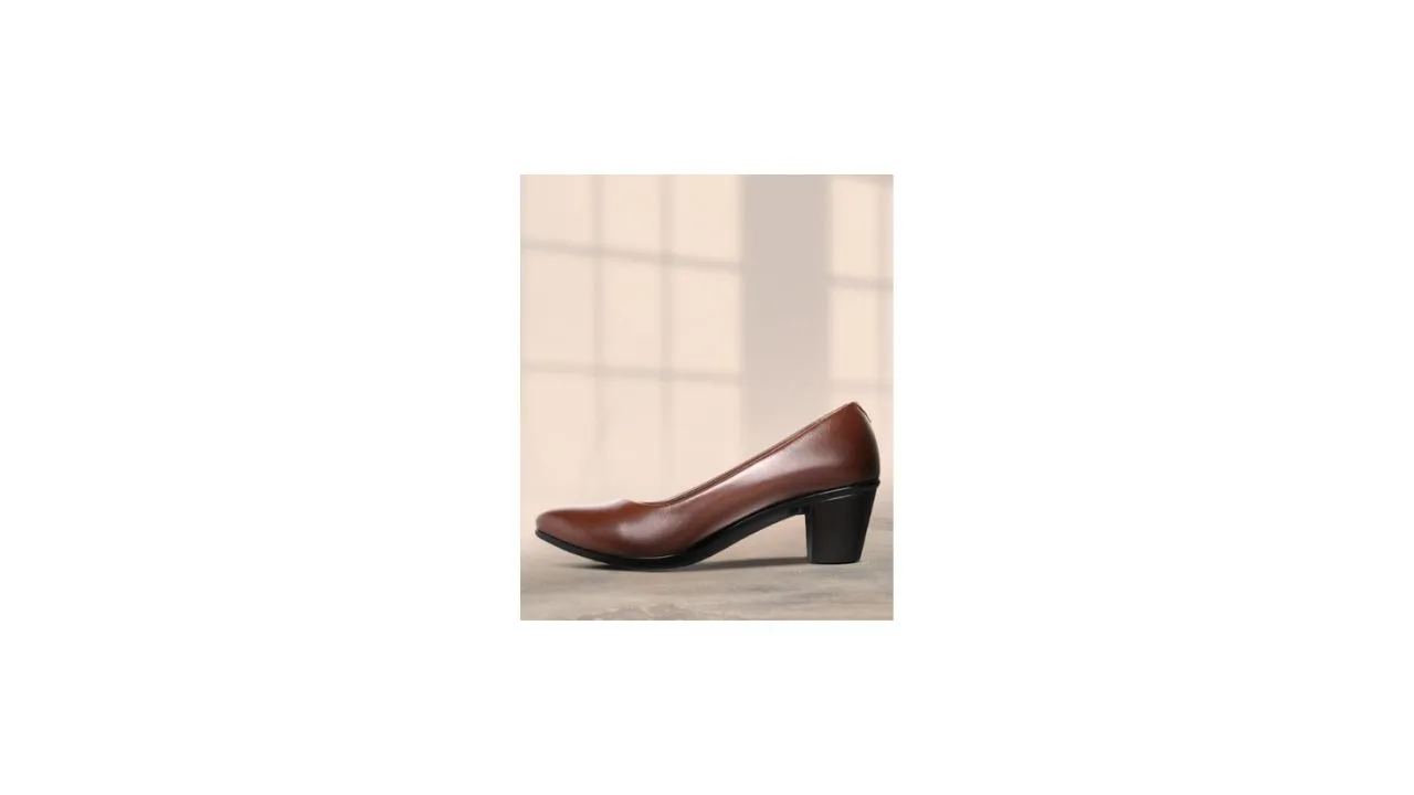 ELLE Coffee Brown Solid Block Pumps
