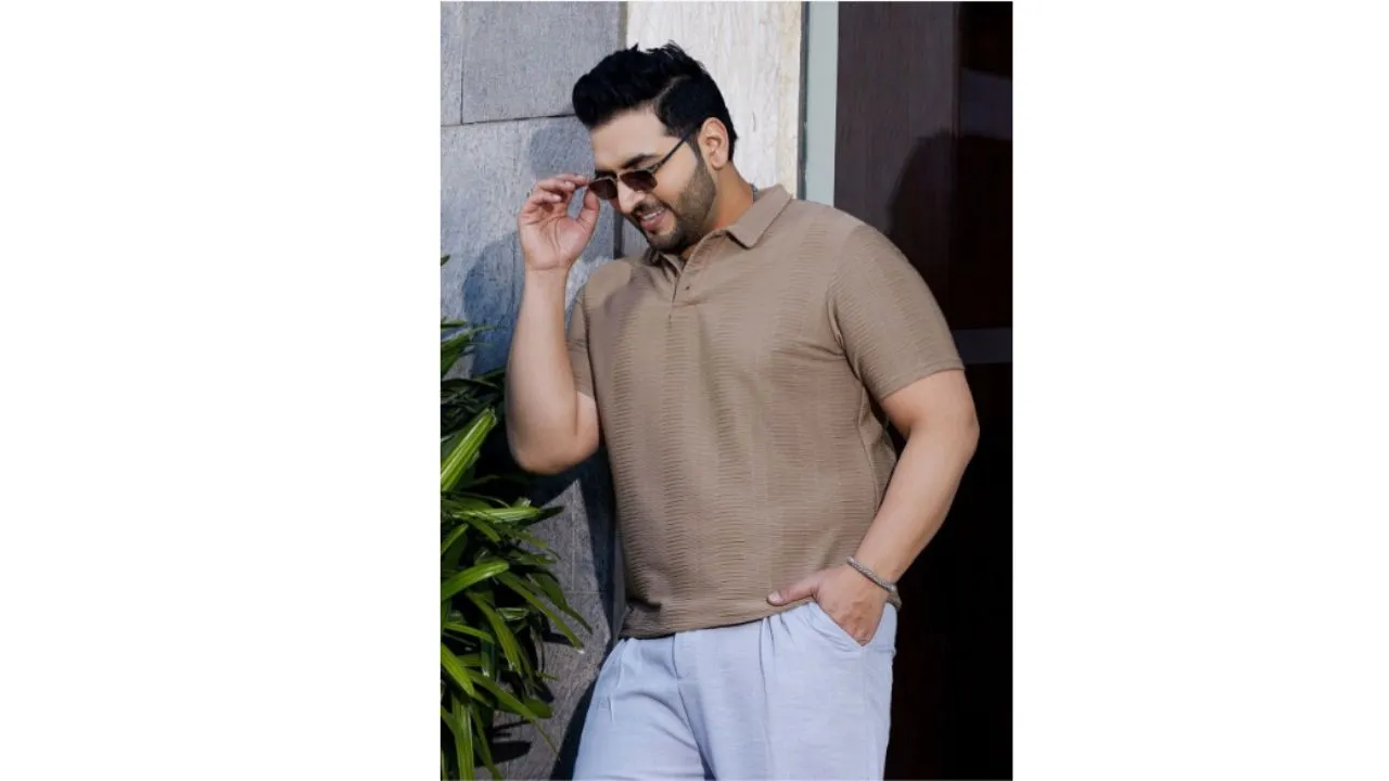 Instafab Plus Men Self Design Polo Collar Cotton T-Shirt  