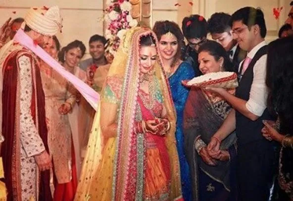 Divyanka tripathi wedding lehenga pics online