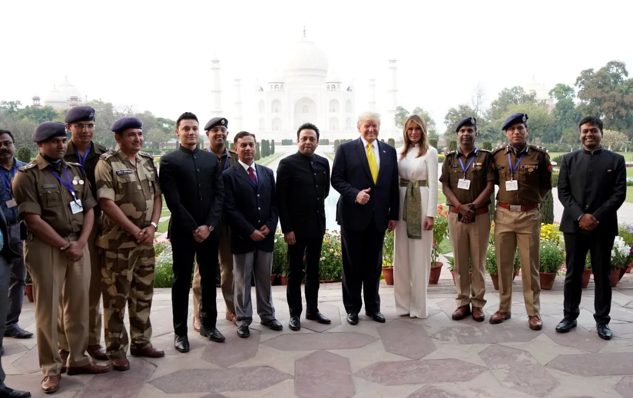 trump and police taff 