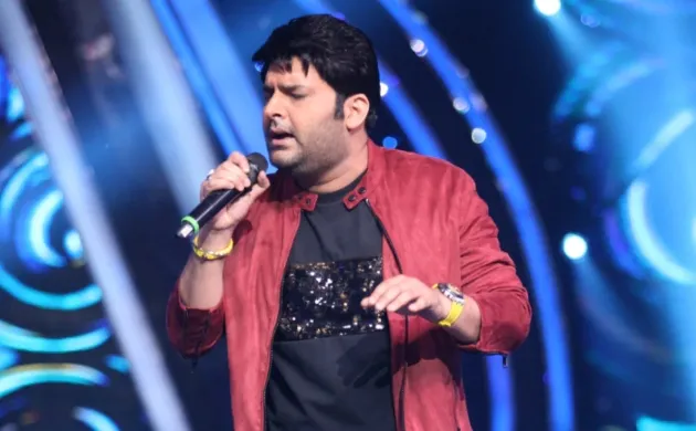 kapilsharma singing at indian idol 