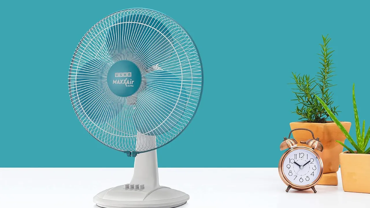USHA Maxx Air Ultra 400MM Table Fan (Light Blue)