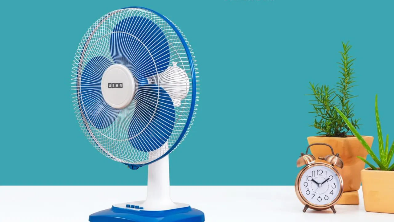 USHA Maxx Air 400MM High Speed Table Fan (Blue & White)