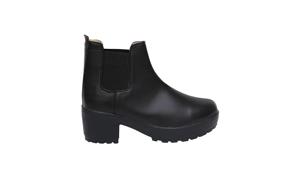 XE Looks 100% Stylish Boots for Women