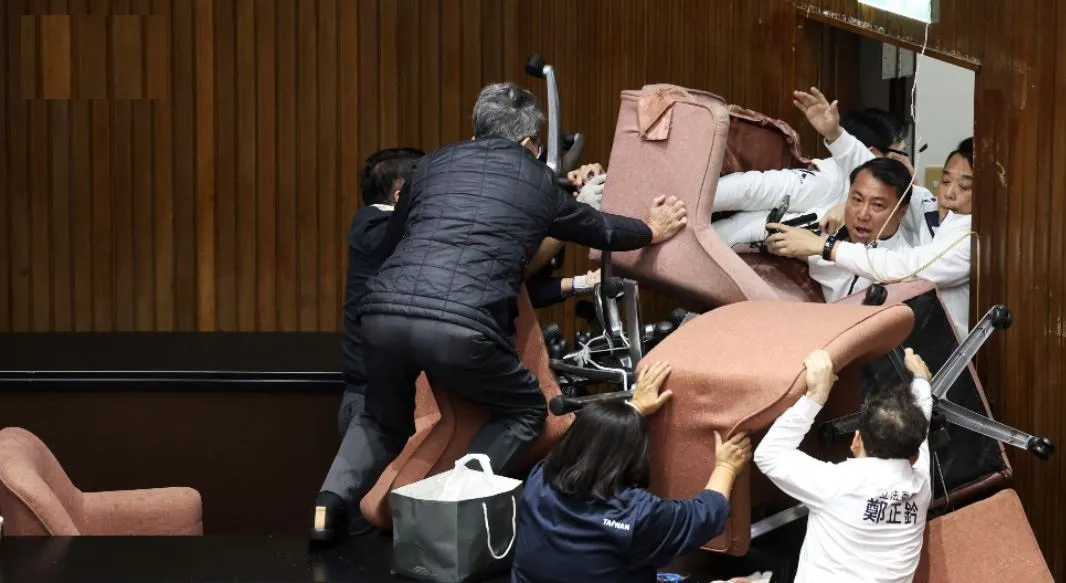 taiwan parliament tight fight 