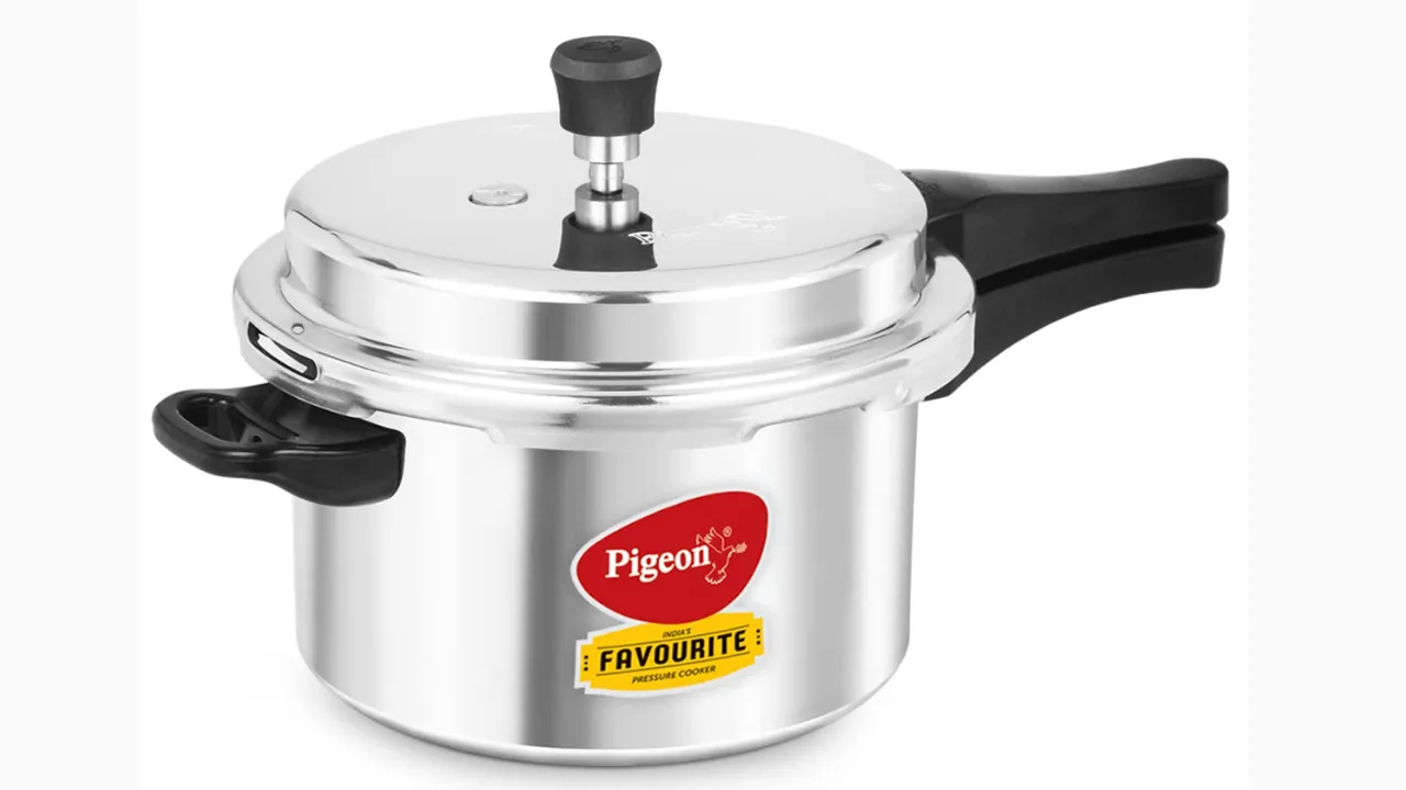 Pigeon by Stovekraft Favourite Induction Base Aluminium Pressure Cooker