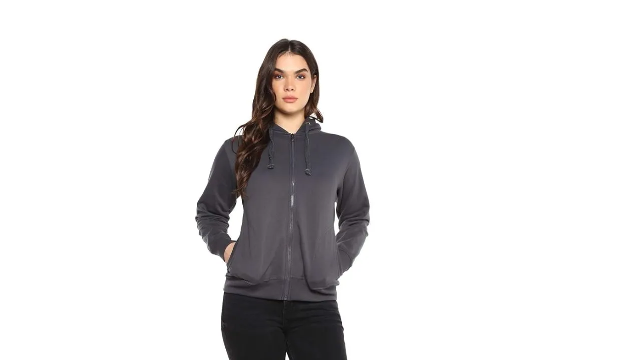 Alan Jones Clothing Hooded Neck Sweatshirt