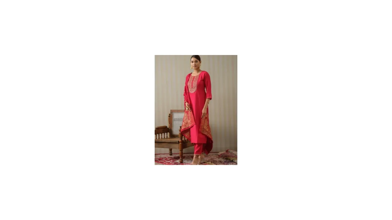 Ode by House of Pataudi suit & Trousers With Dupatta