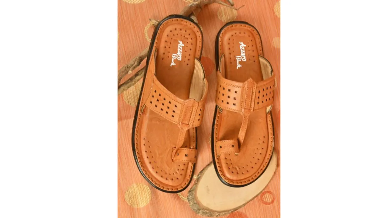 Men Brown Cut Out Kolhapuris
