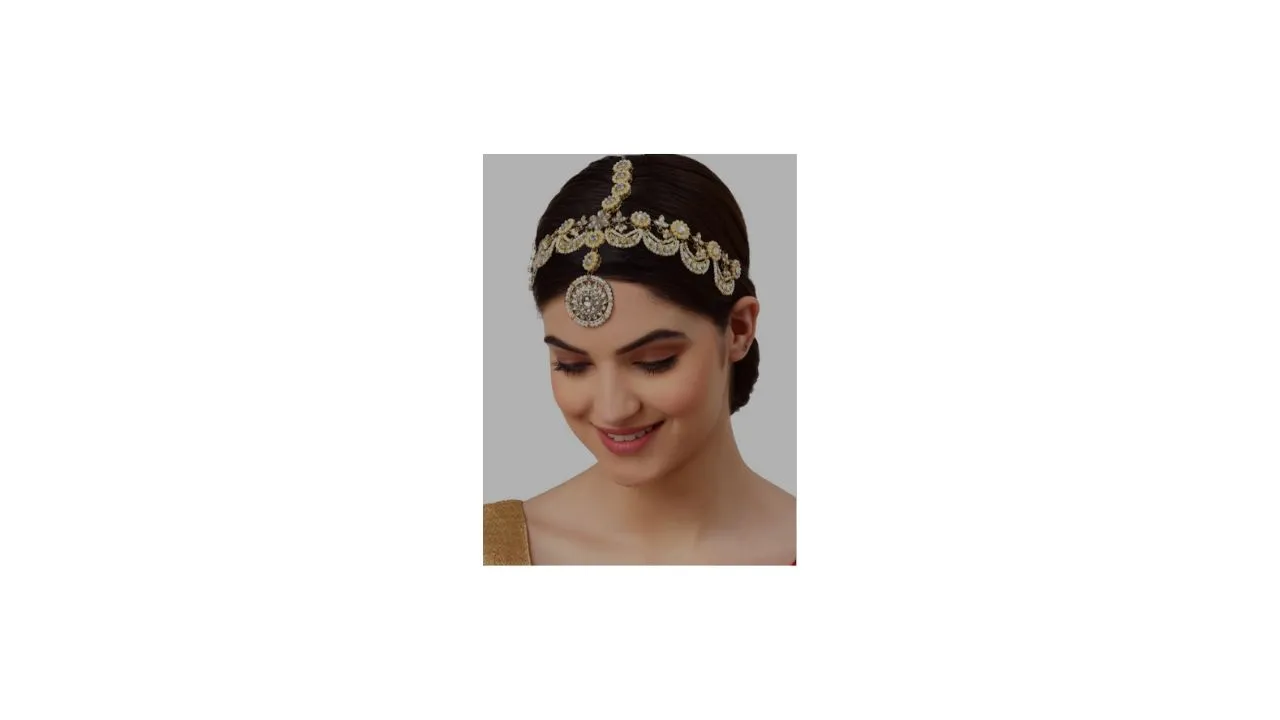 KARATCART Gold-Plated & White Kundan-Studded & Pearls Beaded Floral Shaped