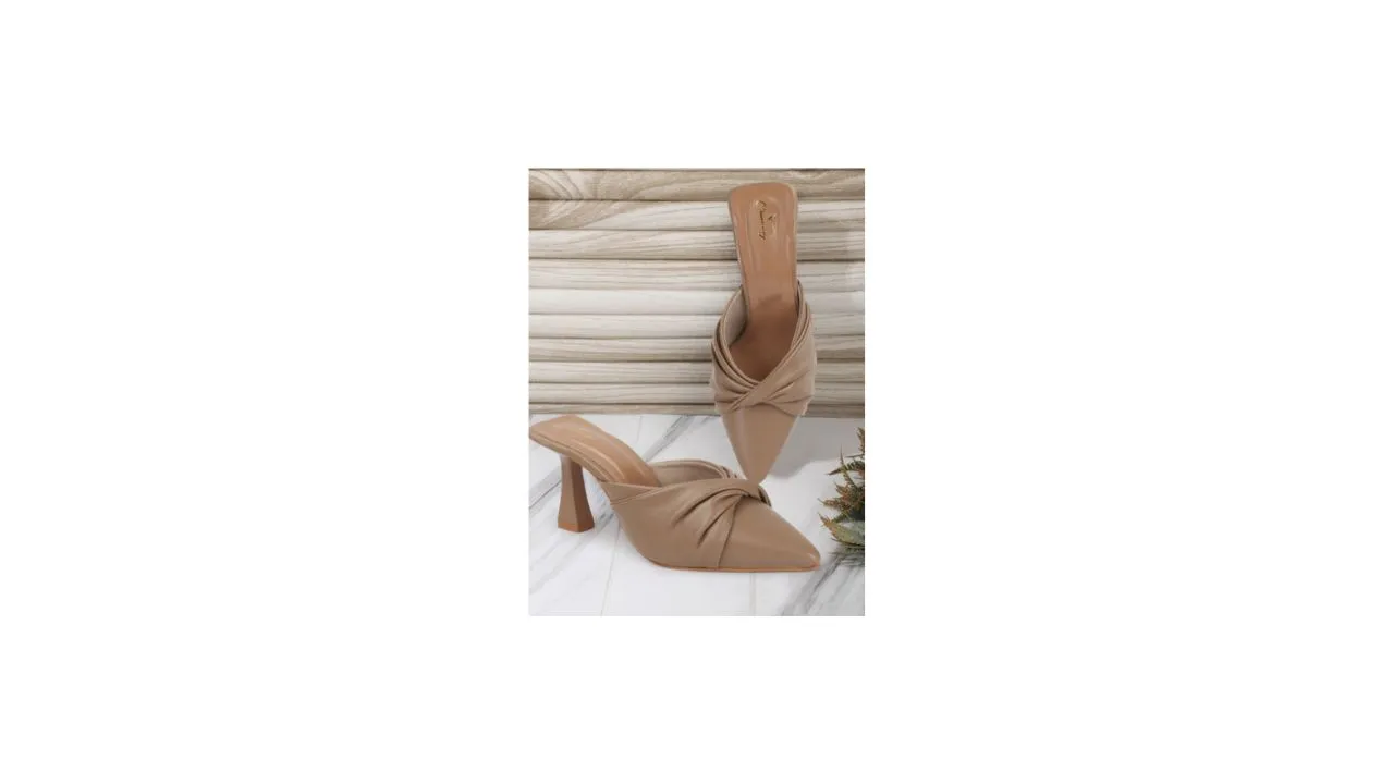 CHINRAAG Block Heel Mules