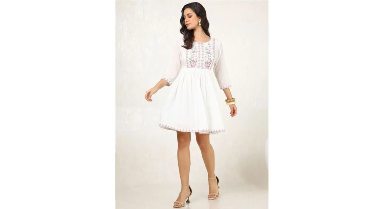  Soch Women Embroidered 