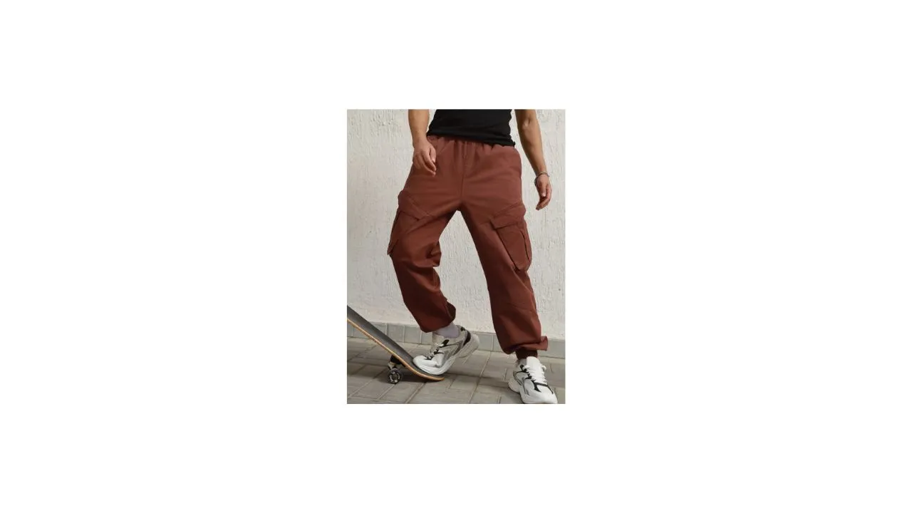 Hubberholme Men Relaxed Straight Leg Loose Cargos Trousers