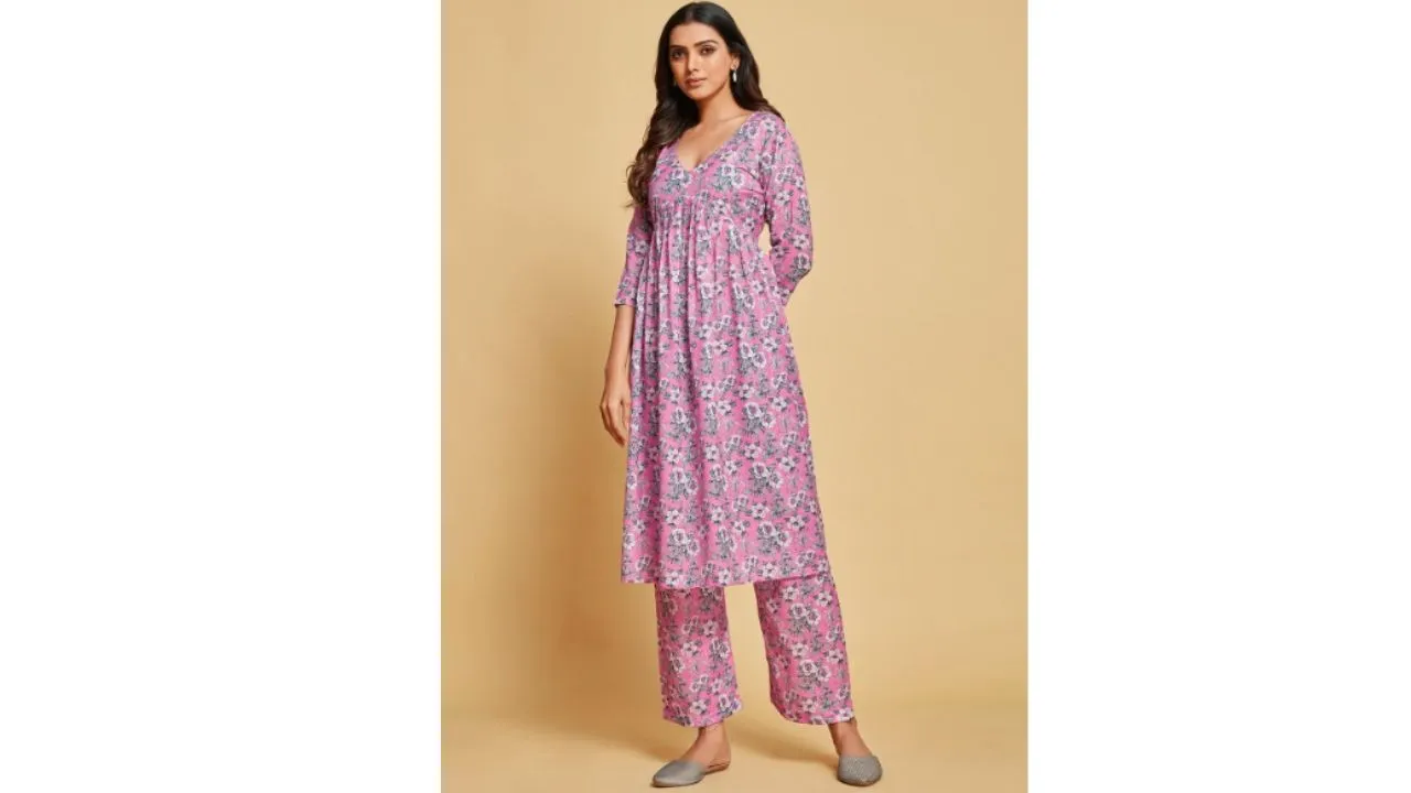 Sangria Floral Printed वी नेक कुर्ता सेट