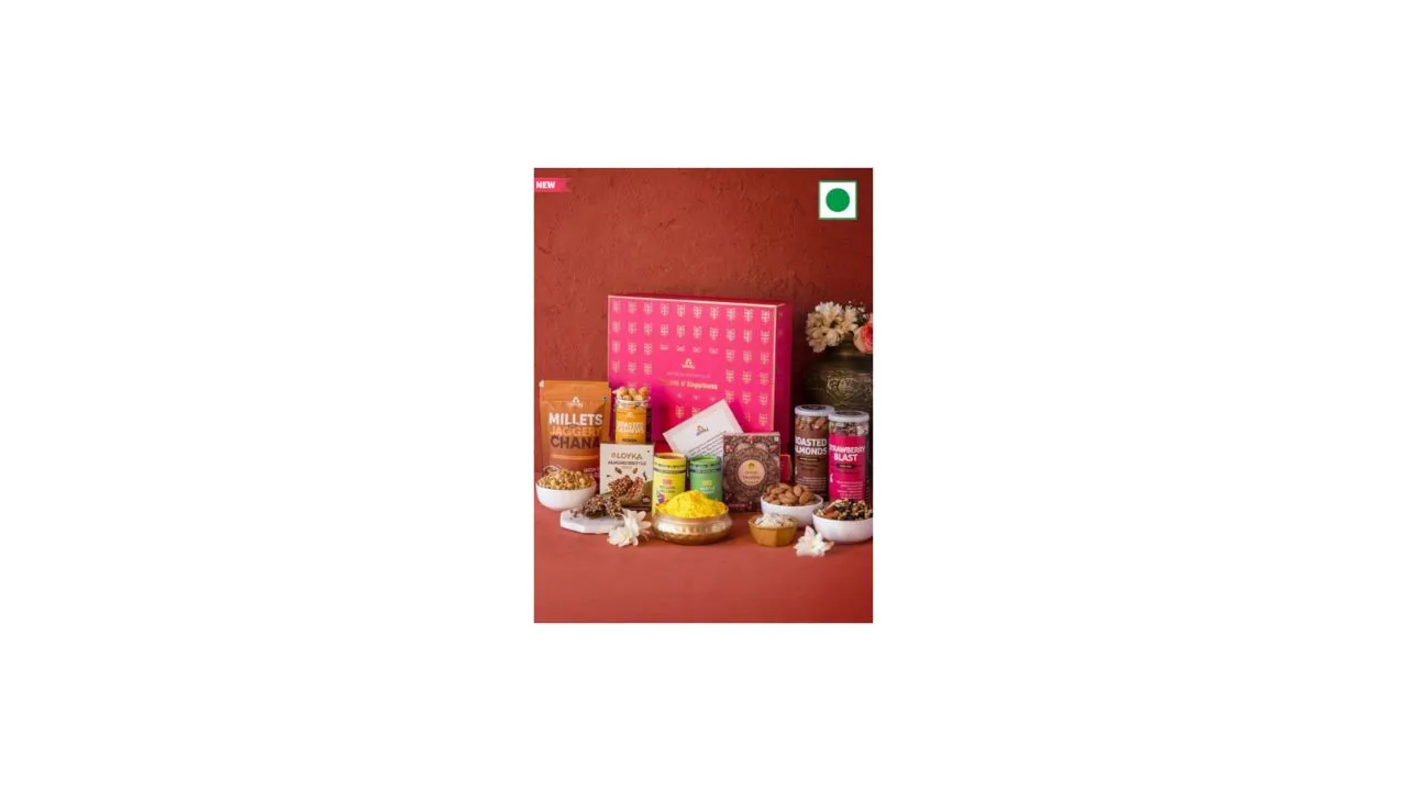Omay Foods Set Of 9 Holi Gift Set