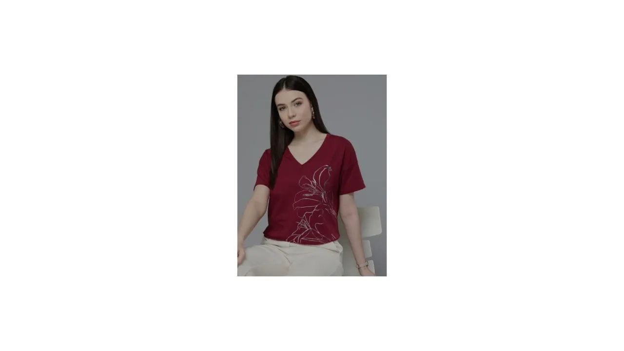 Chemistry Floral Printed V-Neck Pure Cotton T-shirt
